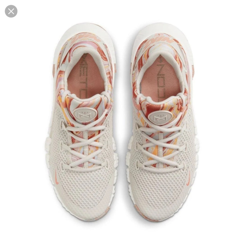 W NIKE FREE METCON 4